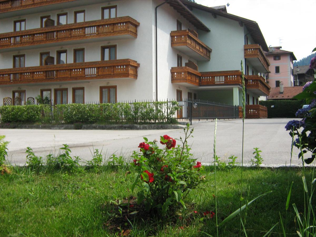 Park Residence Imperator Карізоло Екстер'єр фото